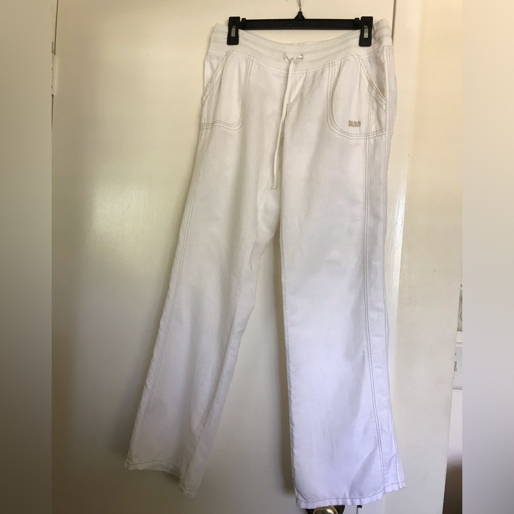 BEBE SPORT M 55%linen 45% cotton white wide flare long leg pants  , nice details